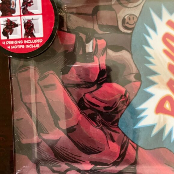 Deadpool plate set with 4 different designs - Picture 6 of 8